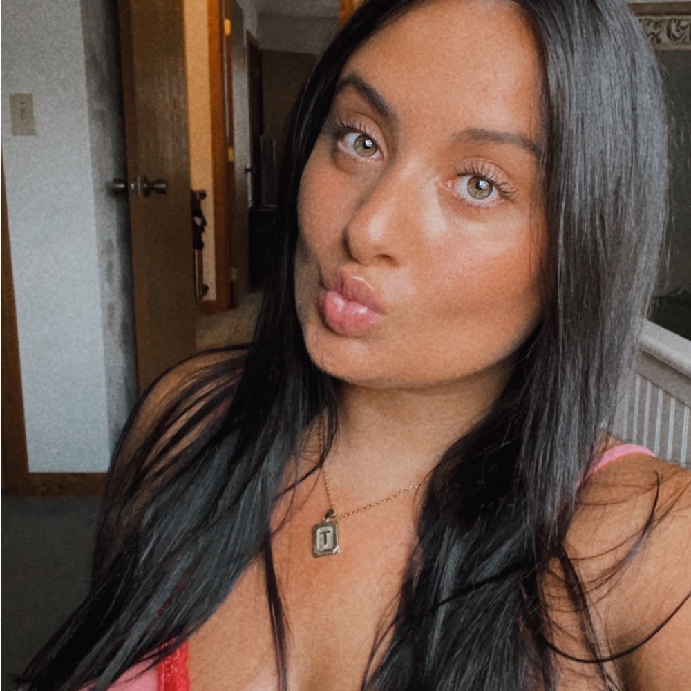 Meet your Posher, Taylor